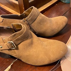 Suede American eagle bootie. Size 11